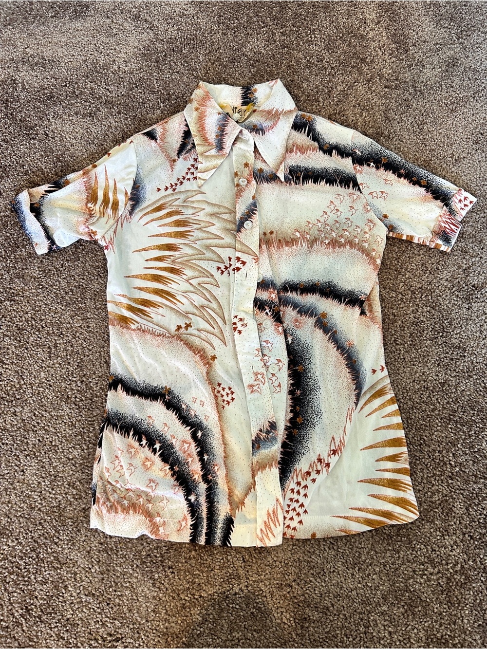 Vintage Short-Sleeve Patterned Women's Shirt in Cream, Black & Brown